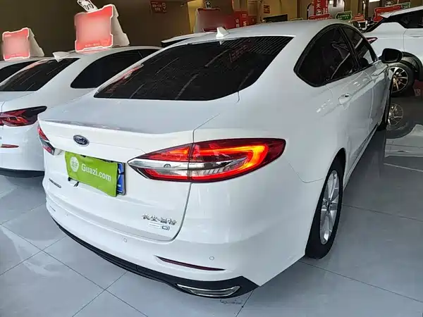 Ford Mondeo 2021