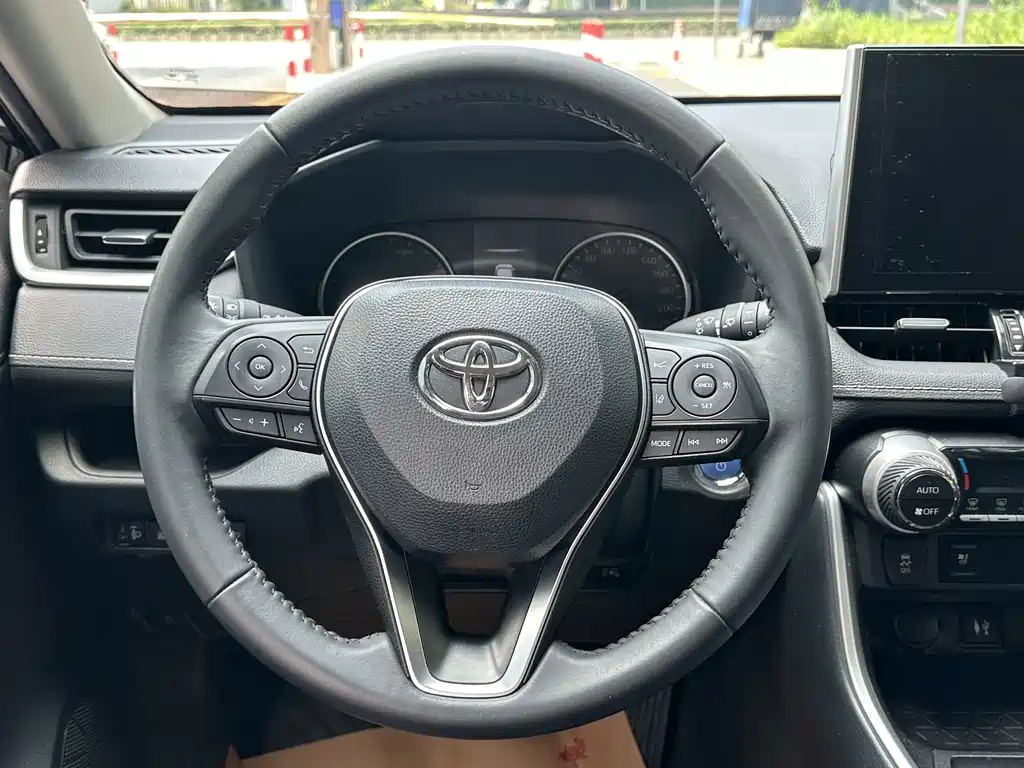 Toyota Wildlander 2023 — фото 12