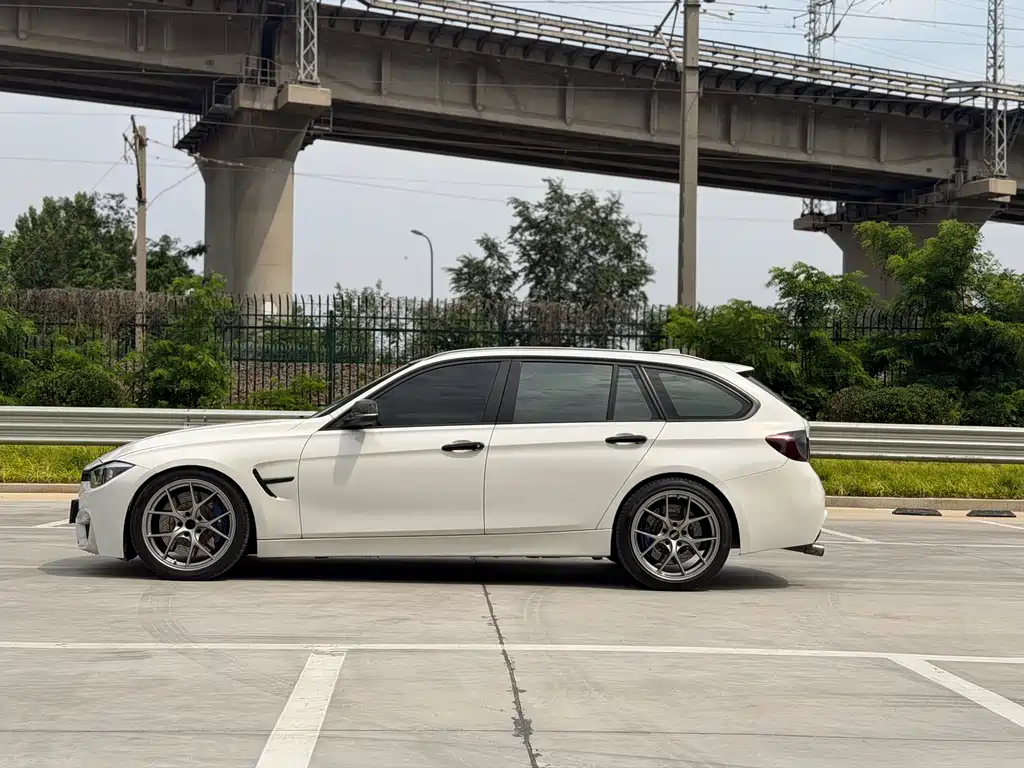 BMW 3 Series 2015 — фото 4