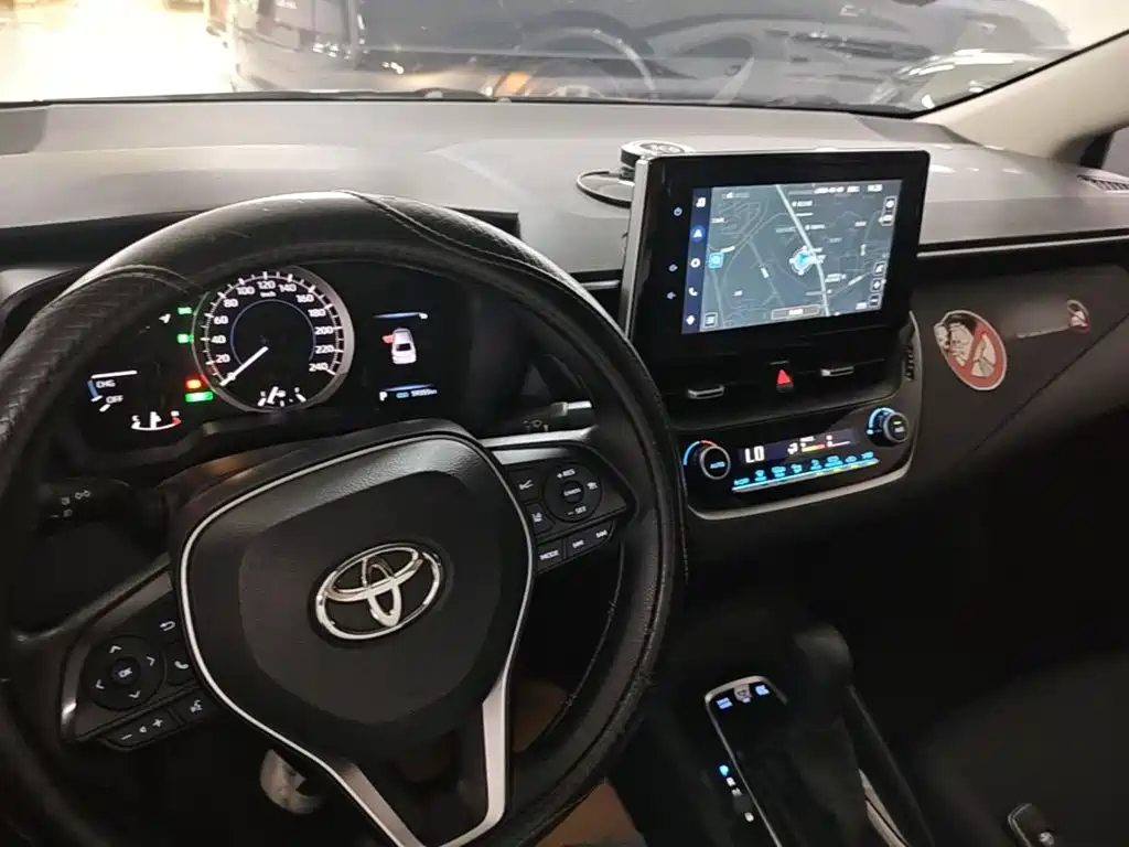 Toyota Corolla 2021 — фото 10