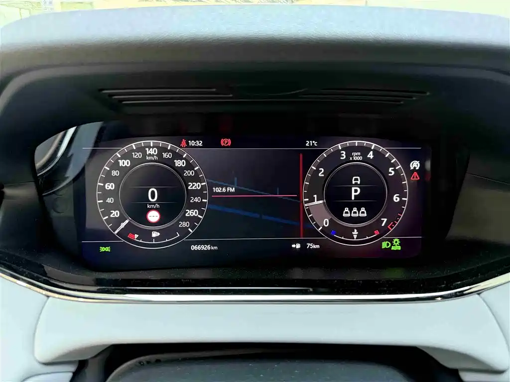 Land Rover Evoque 2020 — фото 10