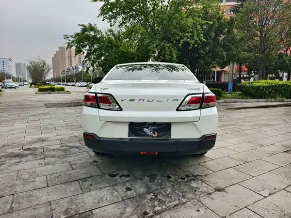 Venucia D60 2020