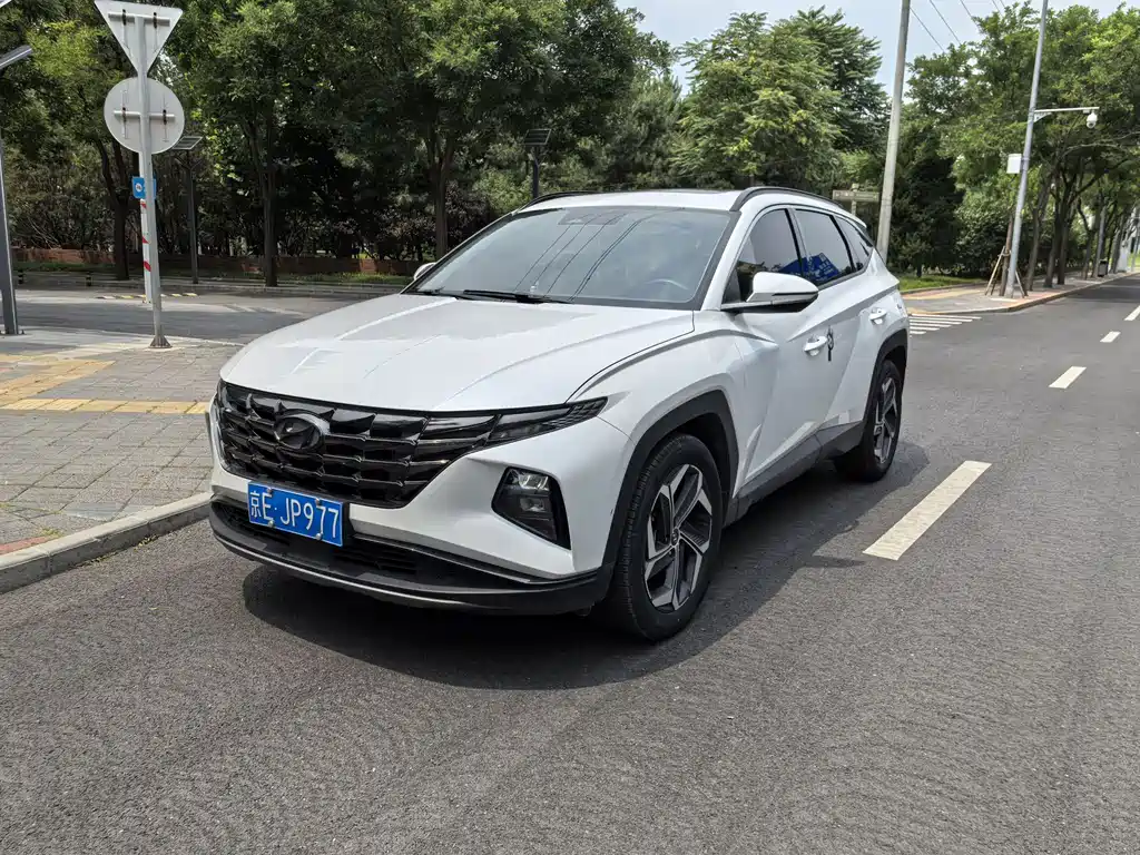 Hyundai Tucson 2022 — фото 1