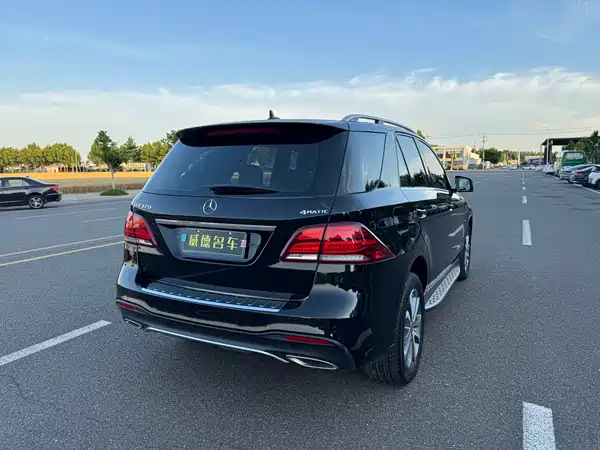 Mercedes-Benz GLE 2017