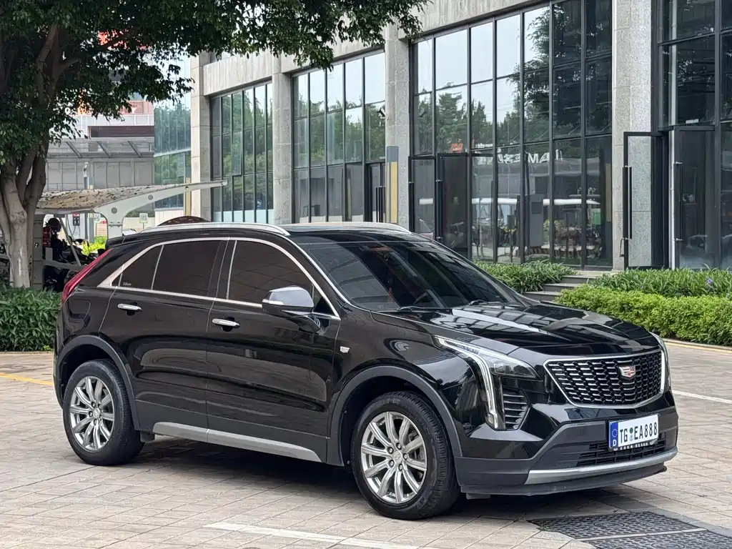 Cadillac XT4 2020 — фото 3