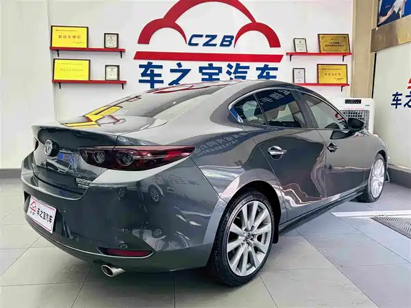 Mazda 3 Axela 2021