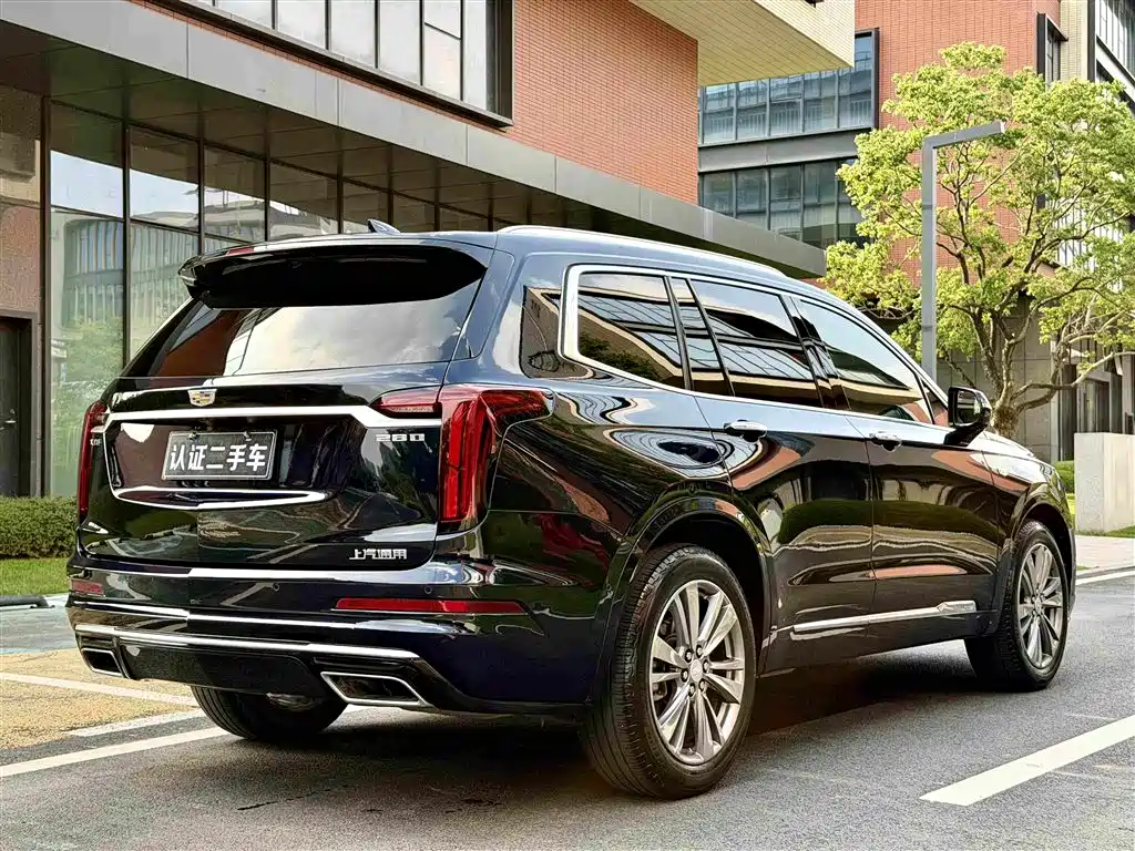Cadillac XT6 2020 — фото 9