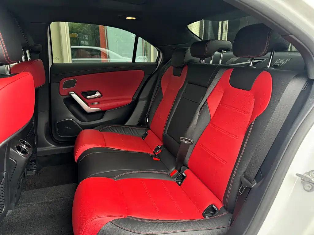 Mercedes-Benz A-Class AMG 2021 — фото 15