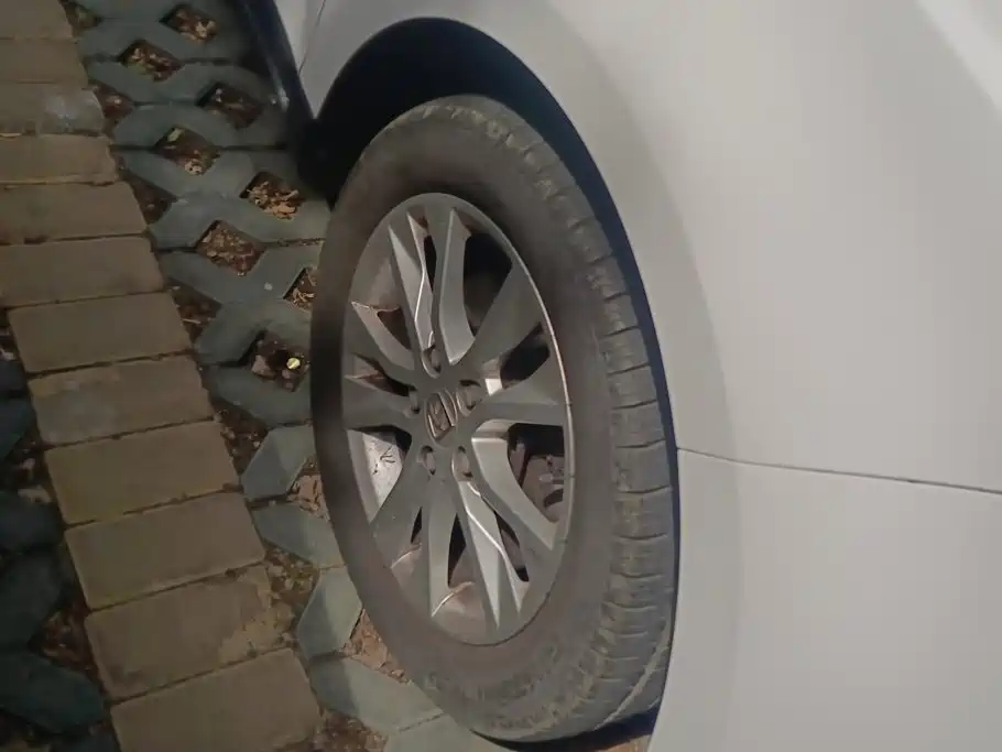 Baojun 730 2015