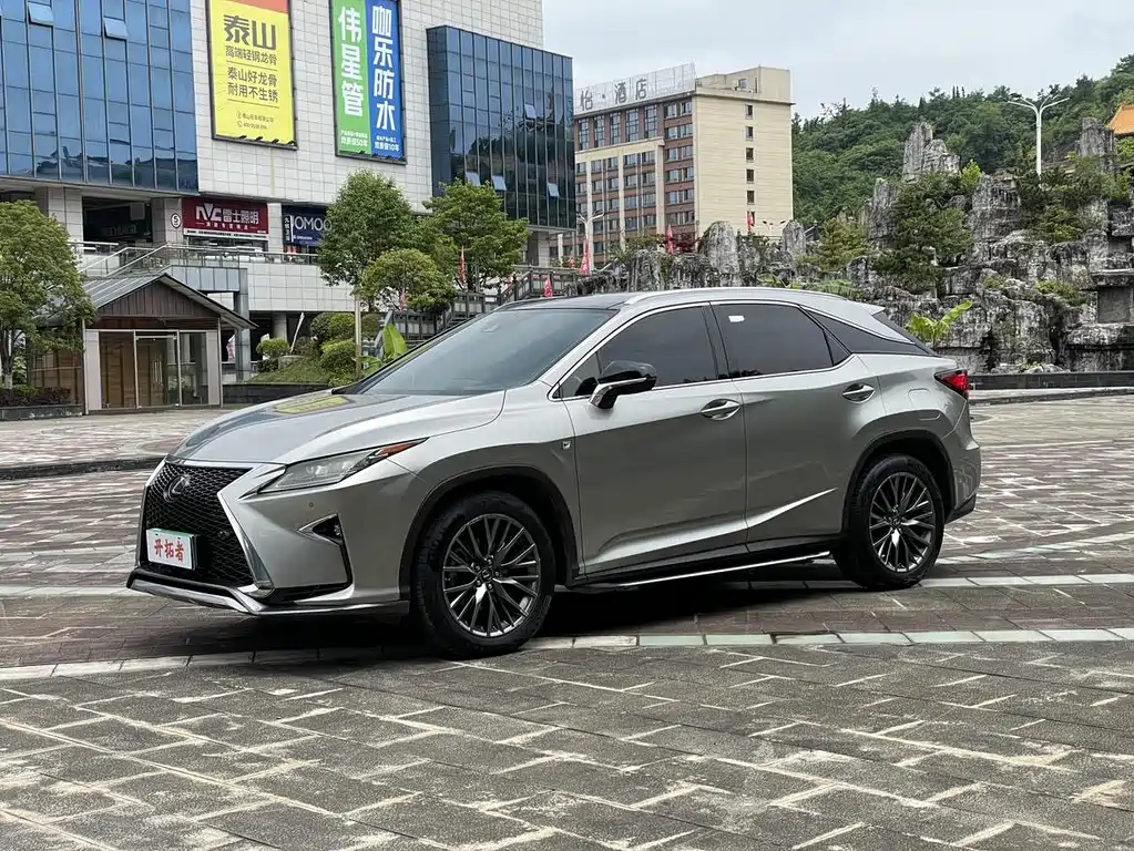 Lexus RX 2019 — фото 1