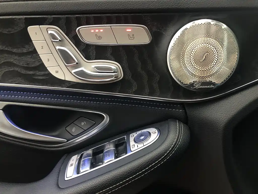 Mercedes-Benz C-Class 2020 — фото 12