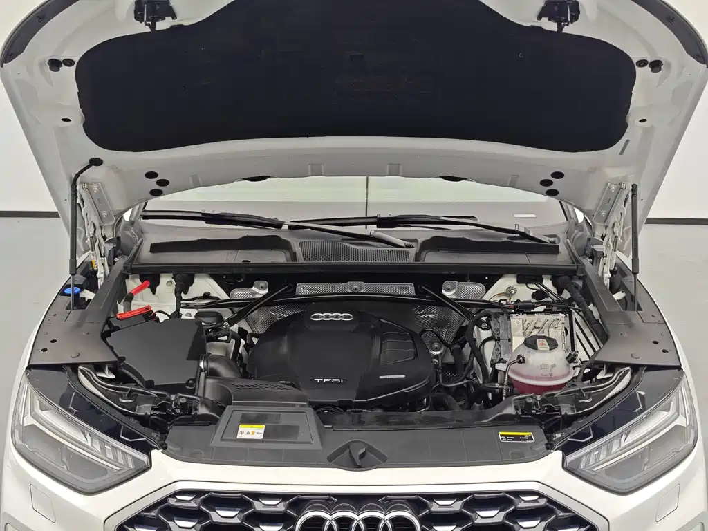 Audi Q5L Sportback 2022 — фото 11