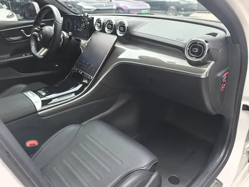 Mercedes-Benz C-Class 2022 — фото 16