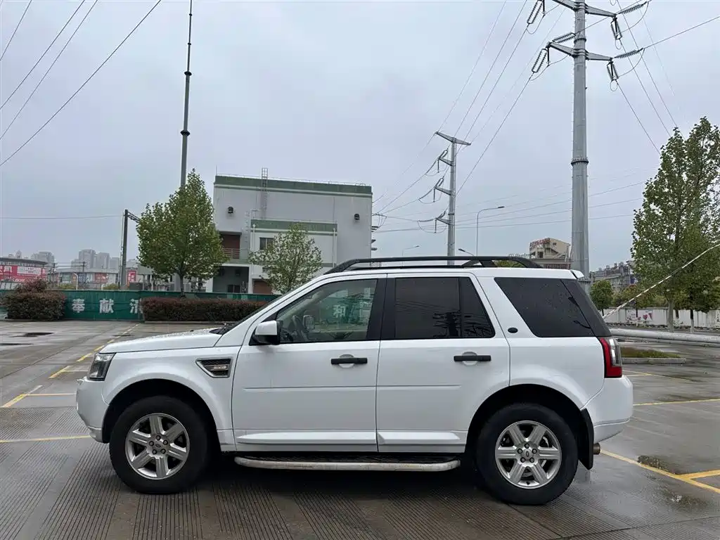 Land Rover Freelander 2 2011 — фото 18