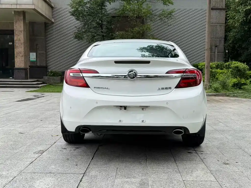 Buick Regal 2014 — фото 15
