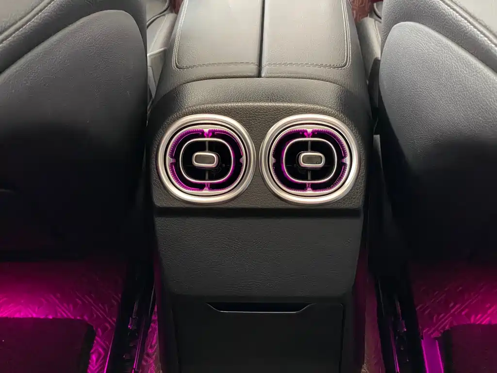 Mercedes-Benz C-Class 2022 — фото 16