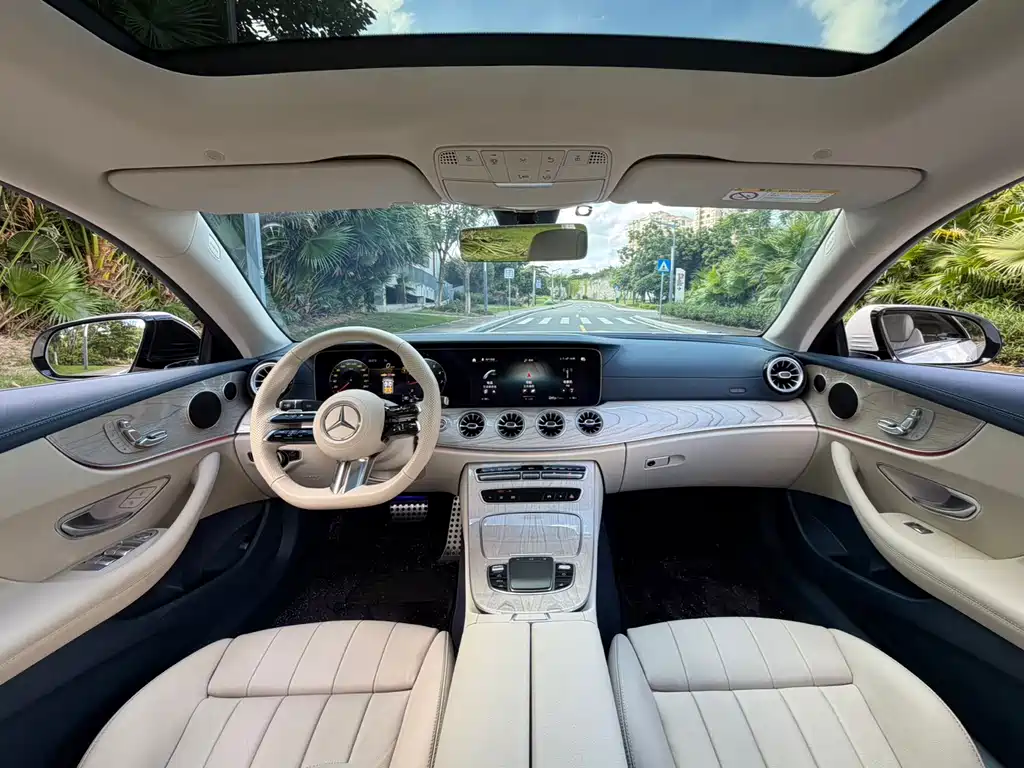 Mercedes-Benz E-Class 2024 — фото 11