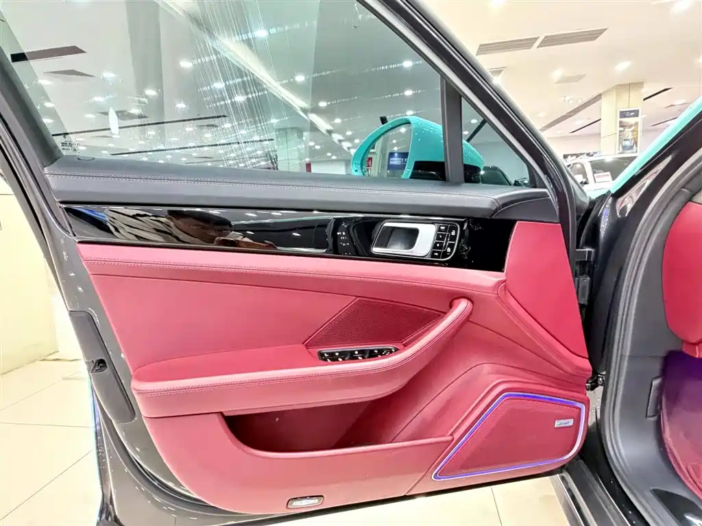 Porsche Panamera 2020 — фото 18
