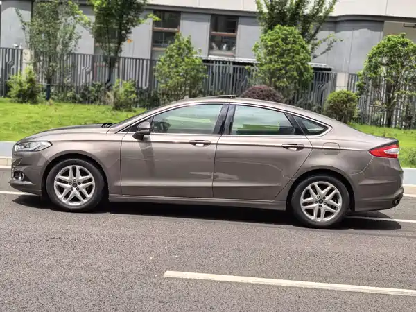 Ford Mondeo 2015