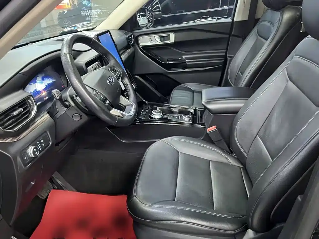 Ford Explorer 2022 — фото 13