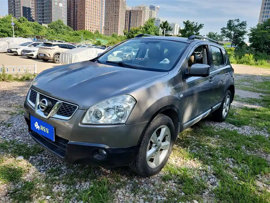 Nissan Qashqai 2012 — фото 1