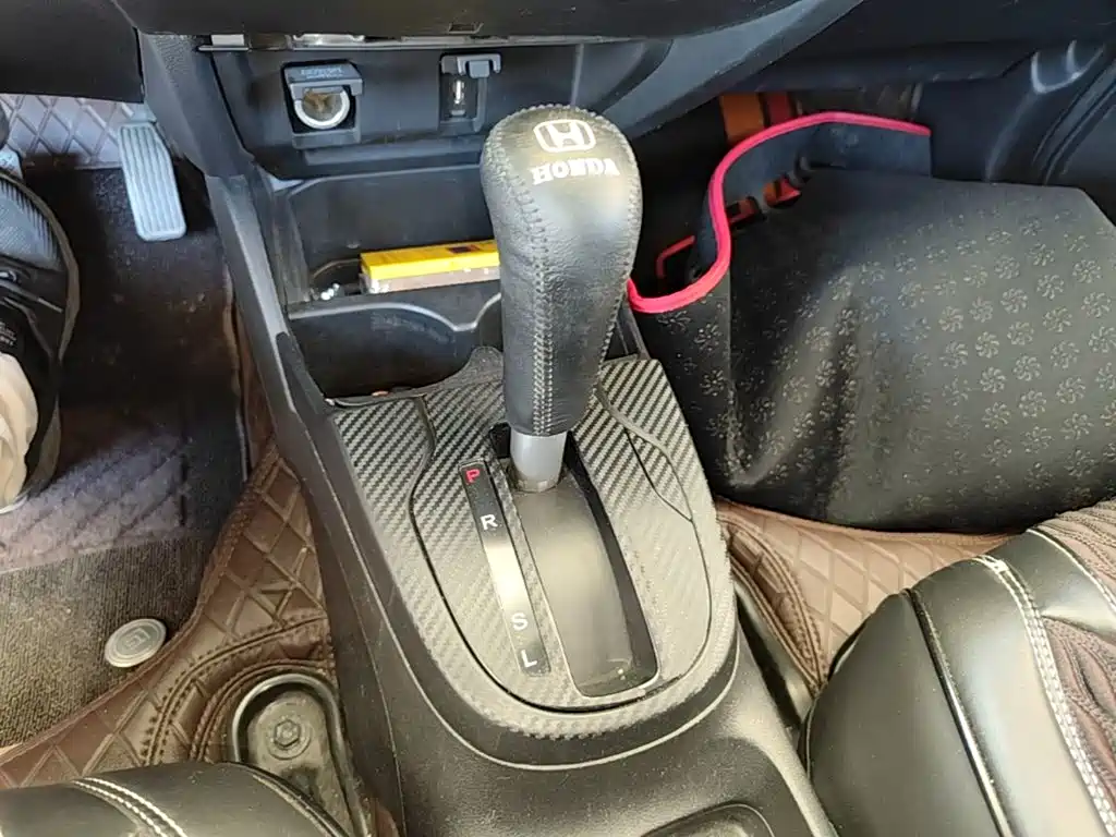 Honda Fit 2017 — фото 21