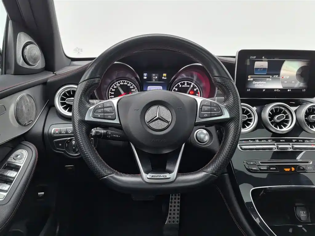 Mercedes-Benz GLC AMG 2017 — фото 11