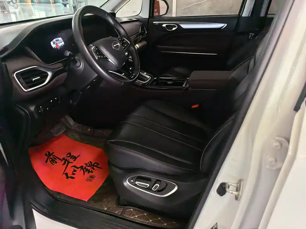 GAC Motor Trumpchi M6 2023 — фото 12