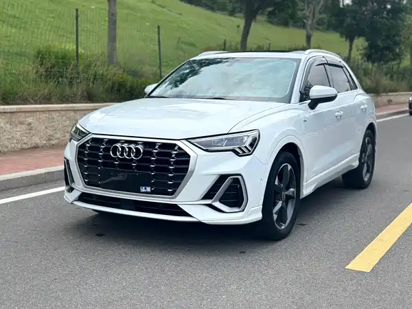 Audi Q3 2022