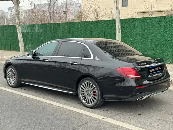Mercedes-Benz E-Class 2017