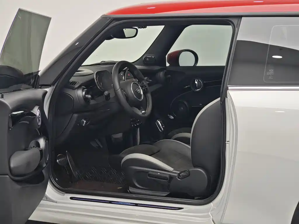 MINI JCW 2022 — фото 12