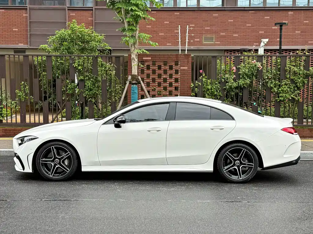 Mercedes-Benz CLS 2023 — фото 5