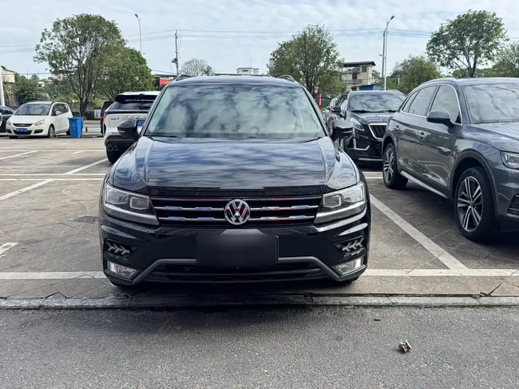 Volkswagen Tiguan L 2018 — фото 6