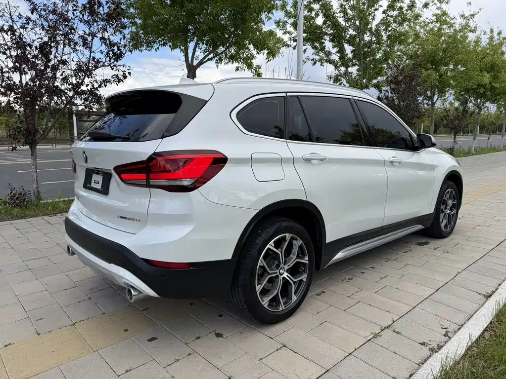BMW X1 2022 — фото 9