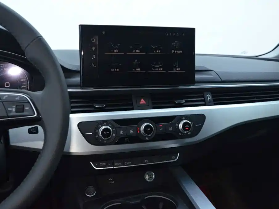 Audi A4L 2021
