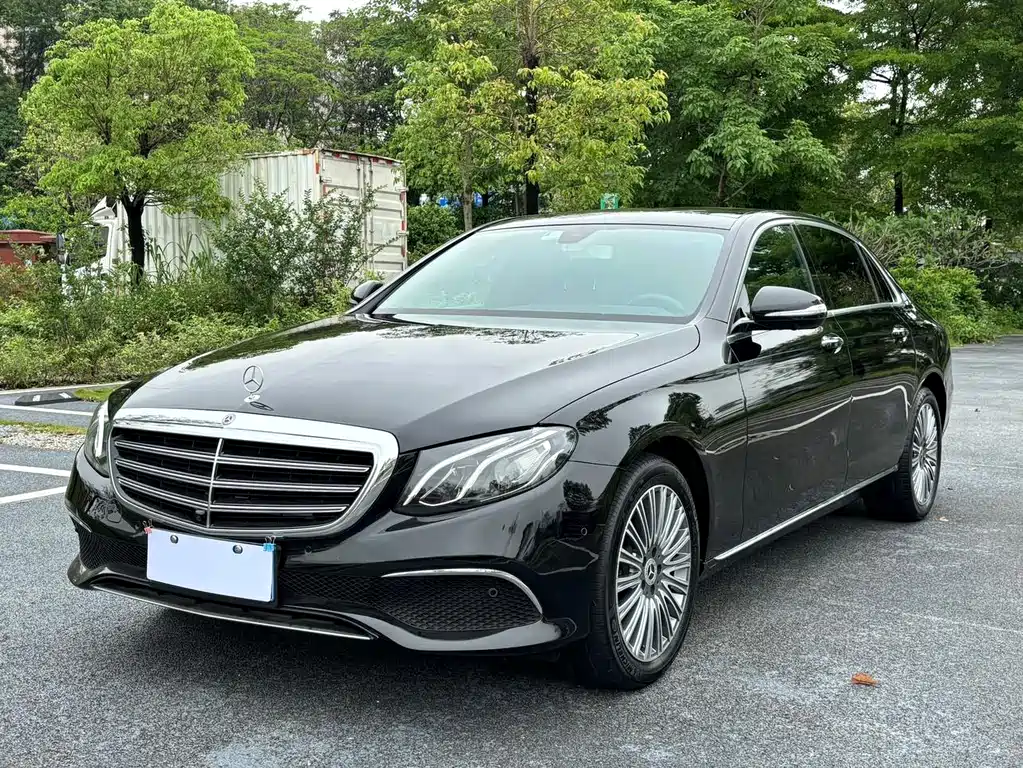 Mercedes-Benz E-Class 2019 — фото 1