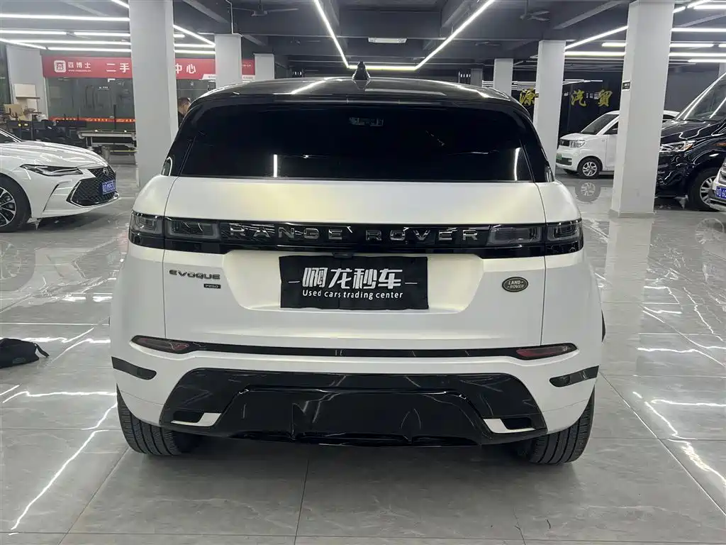 Land Rover Range Rover Evoque 2023 — фото 8
