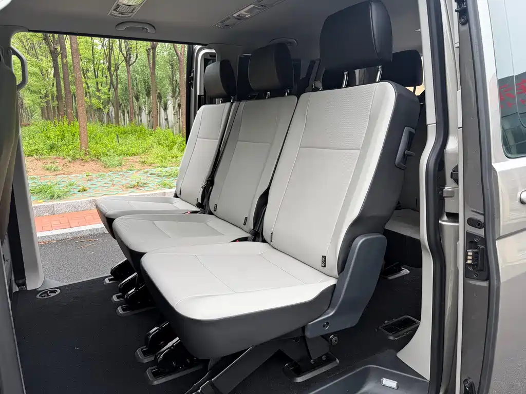Volkswagen Caravelle 2017 — фото 15