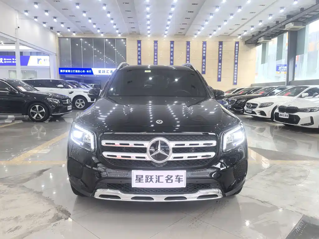 Mercedes-Benz GLB 2021