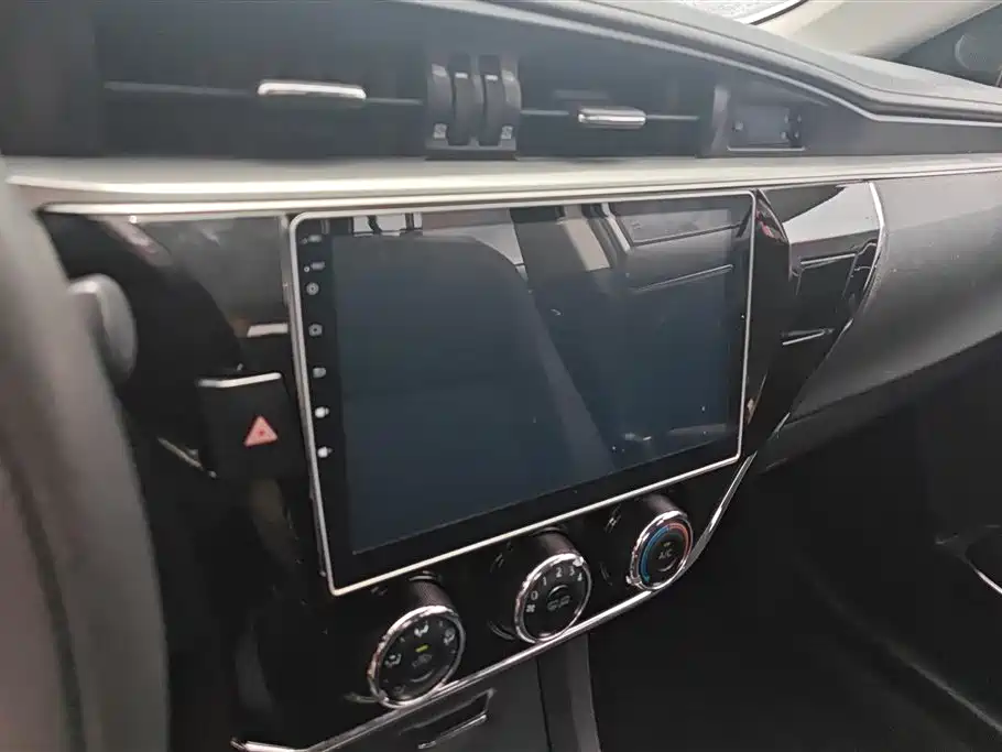 Toyota Corolla 2016 — фото 13