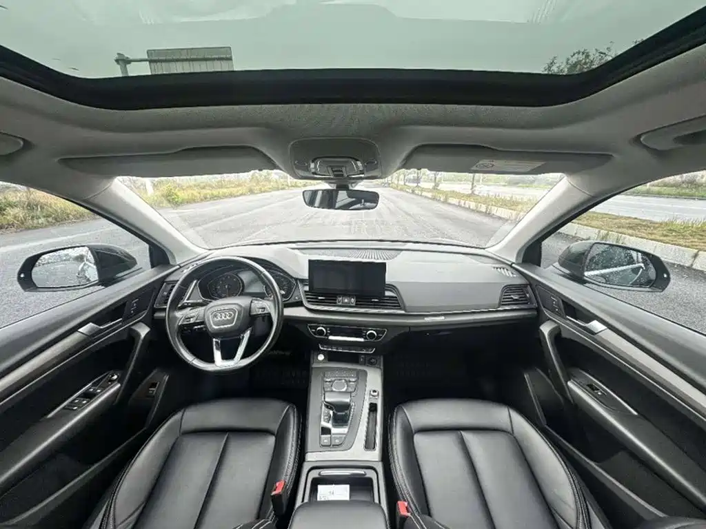 Audi Q5L 2019 — фото 10