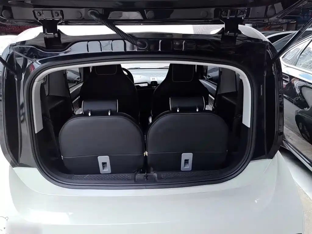 Baojun KiWi EV 2022 — фото 19