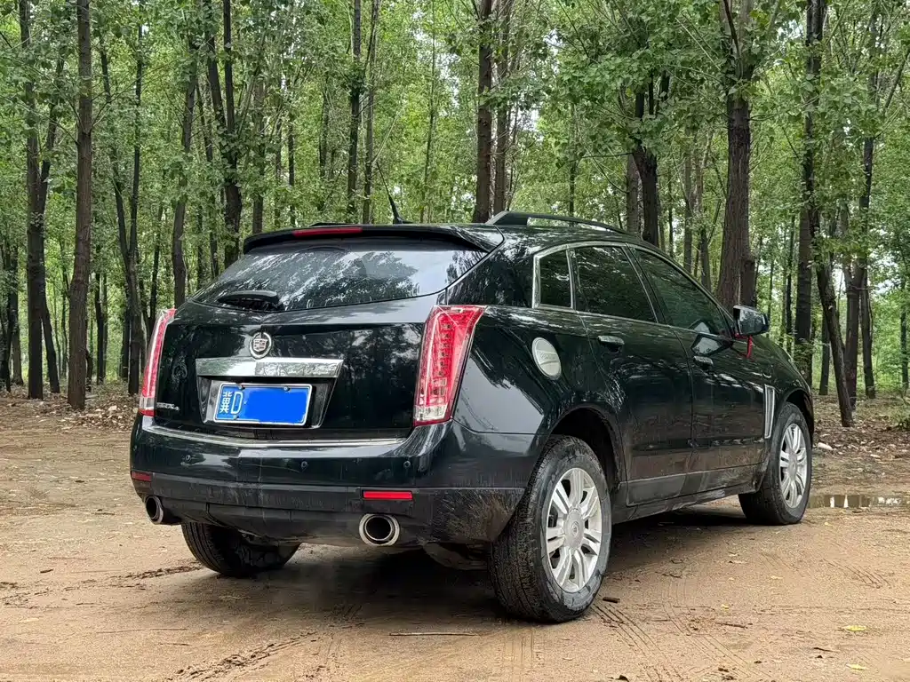 Cadillac SRX 2015 — фото 5