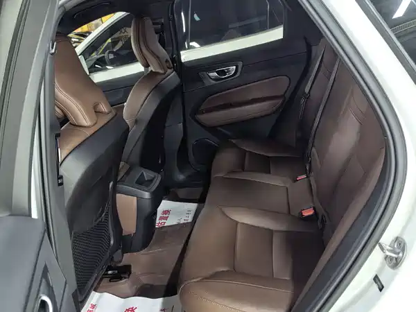 Volvo XC60 2024