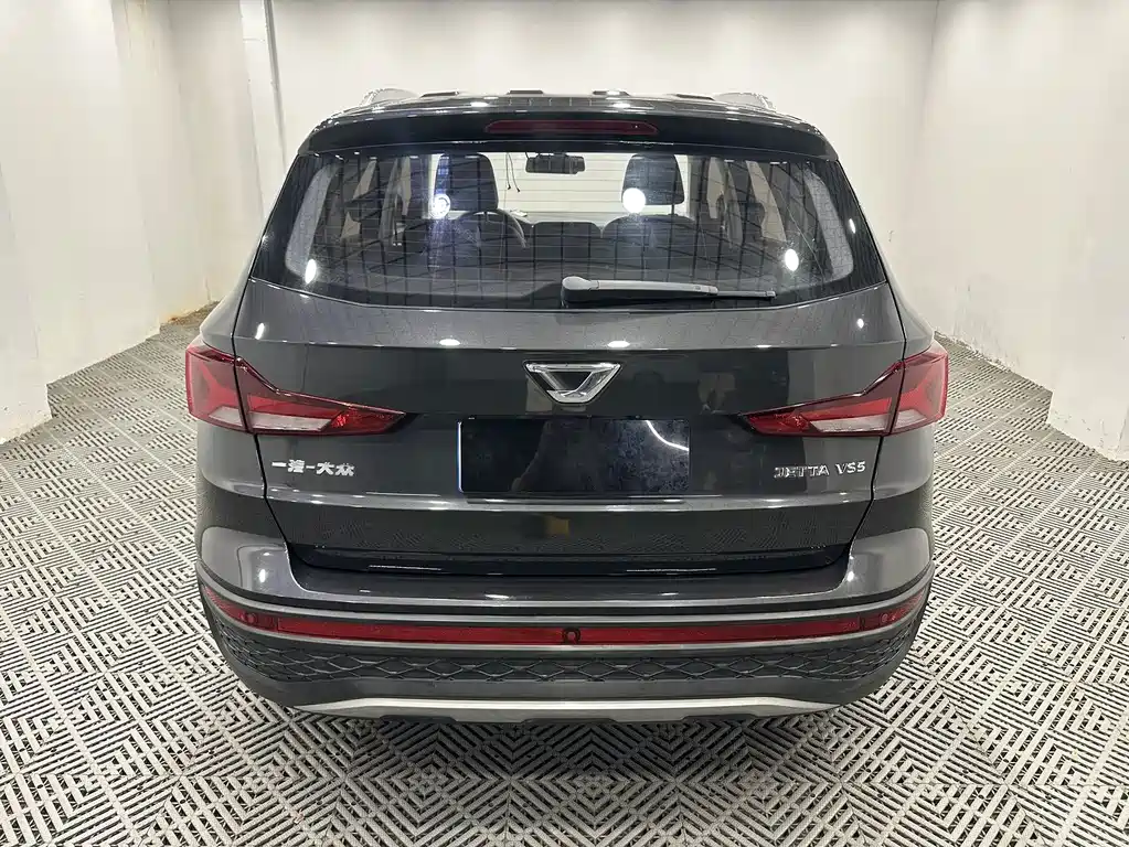 Jetta VS5 2022