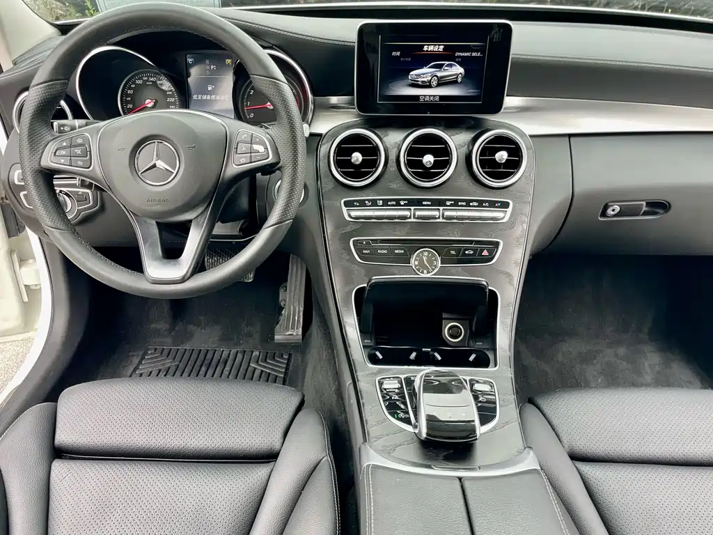 Mercedes-Benz C-Class 2016 — фото 11