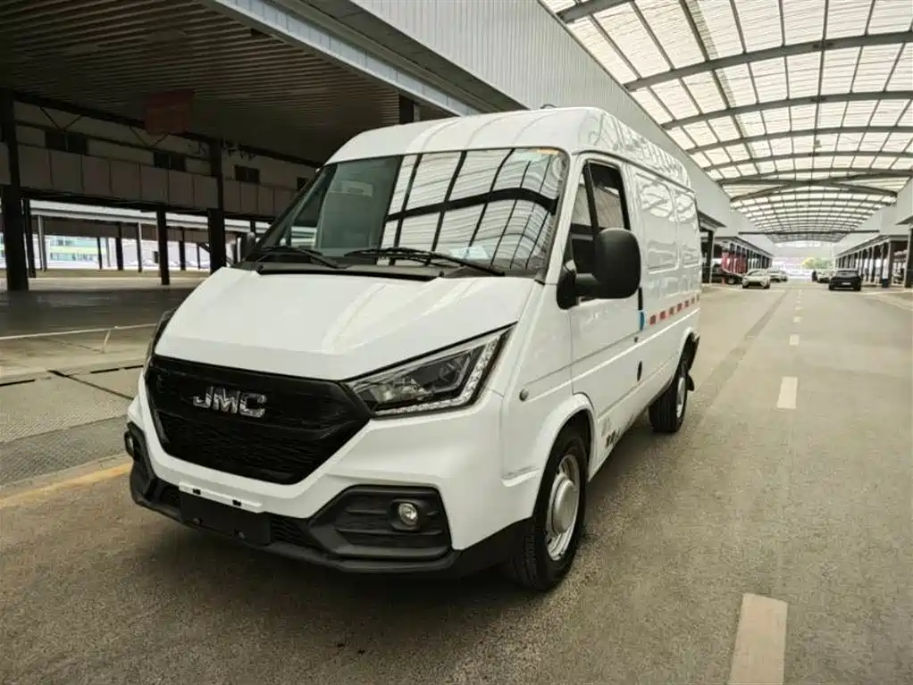 JMC Tesla 2022