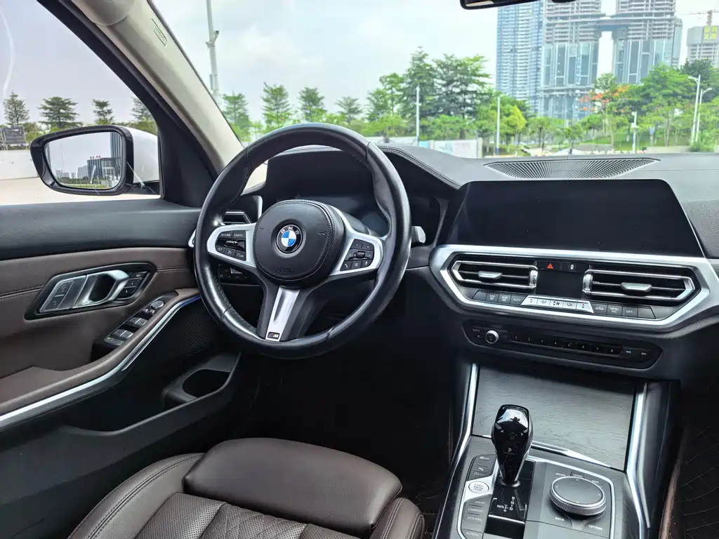 BMW 3 Series 2022 — фото 11