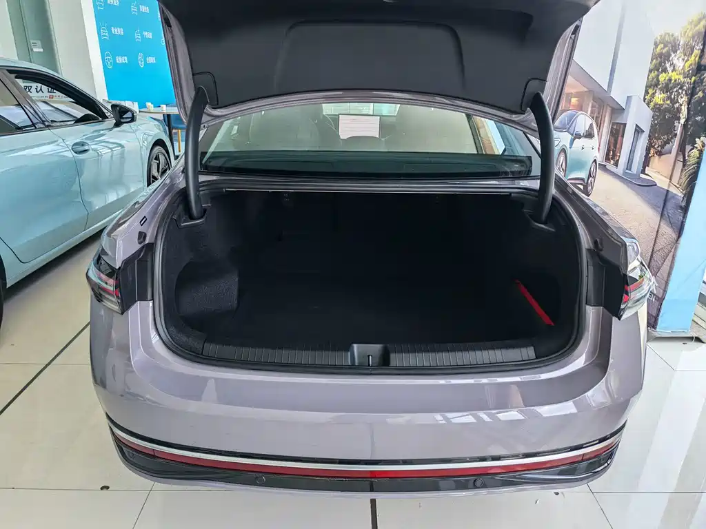 Volkswagen Passat 2024