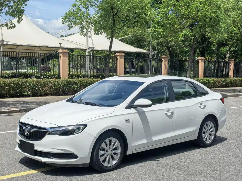 Buick Excelle 2020 — фото 1